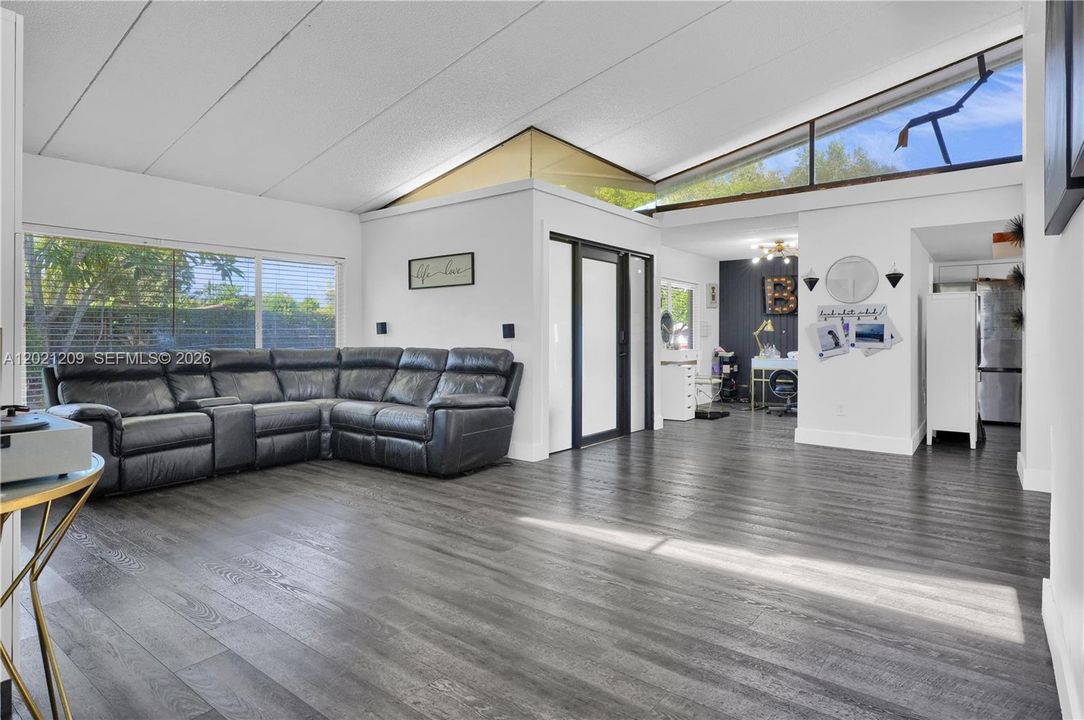 For Sale: $835,000 (4 beds, 2 baths, 2014 Square Feet)