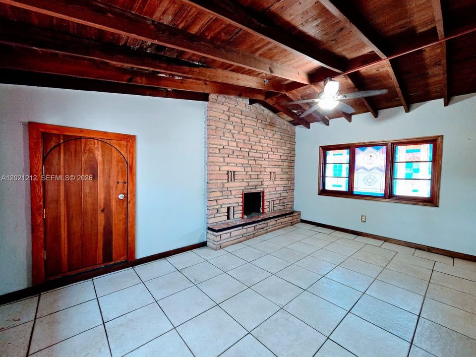 На продажу: $450,000 (4 спален, 3 ванн, 2075 Квадратных фут)