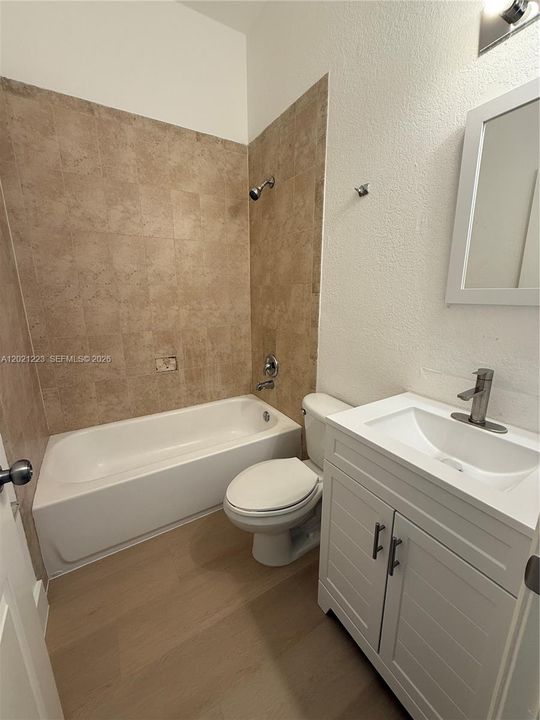 En Renta: $3,600 (3 camas, 2 baños, 1364 Pies cuadrados)
