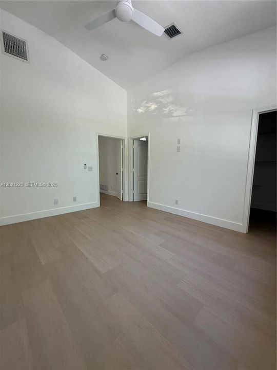 En Renta: $3,600 (3 camas, 2 baños, 1364 Pies cuadrados)