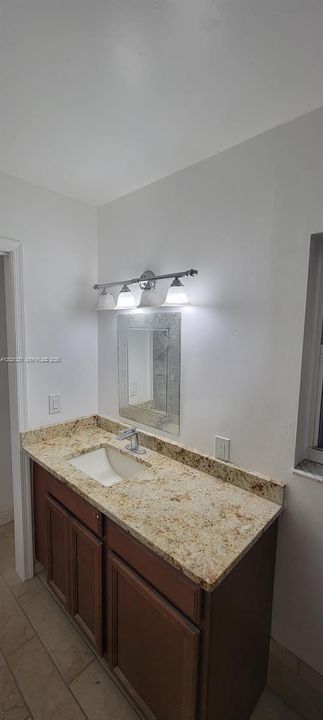 For Sale: $475,000 (3 beds, 2 baths, 1270 Square Feet)