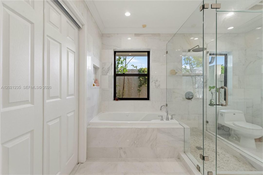 For Sale: $1,399,000 (4 beds, 3 baths, 2673 Square Feet)