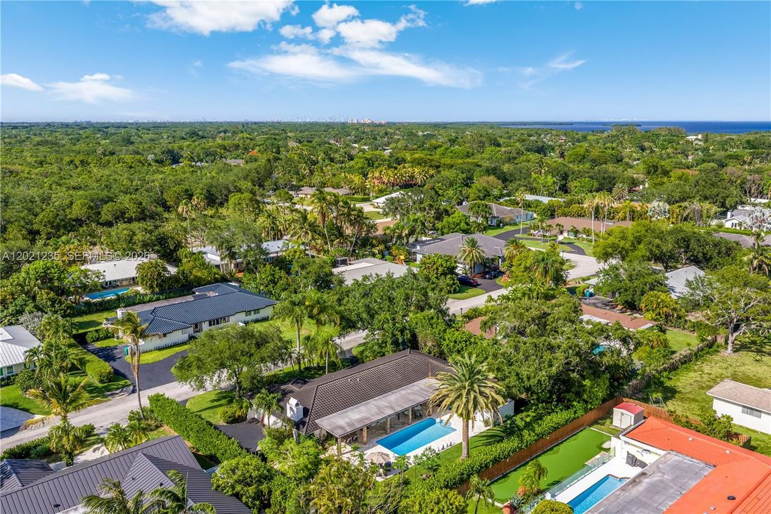 For Sale: $1,399,000 (4 beds, 3 baths, 2673 Square Feet)