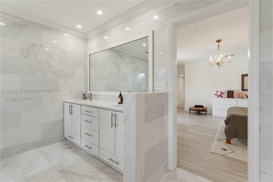 For Sale: $1,399,000 (4 beds, 3 baths, 2673 Square Feet)