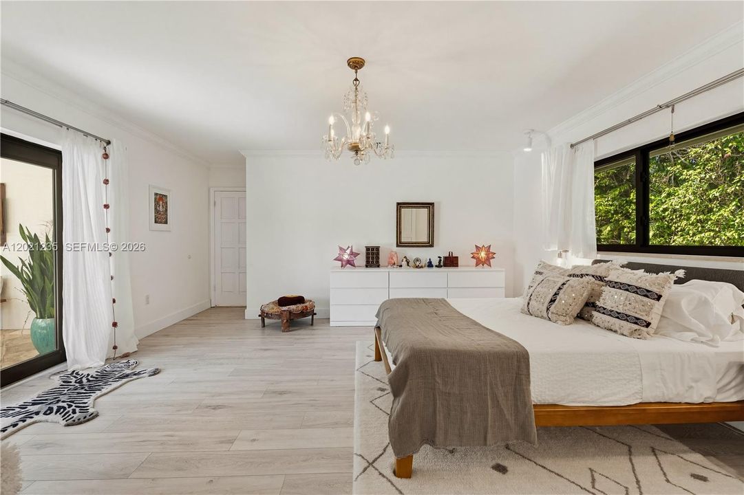 For Sale: $1,399,000 (4 beds, 3 baths, 2673 Square Feet)