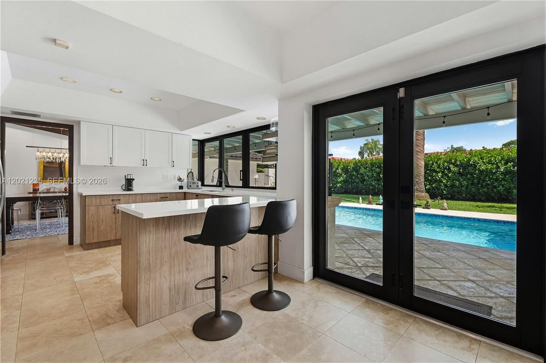 For Sale: $1,399,000 (4 beds, 3 baths, 2673 Square Feet)