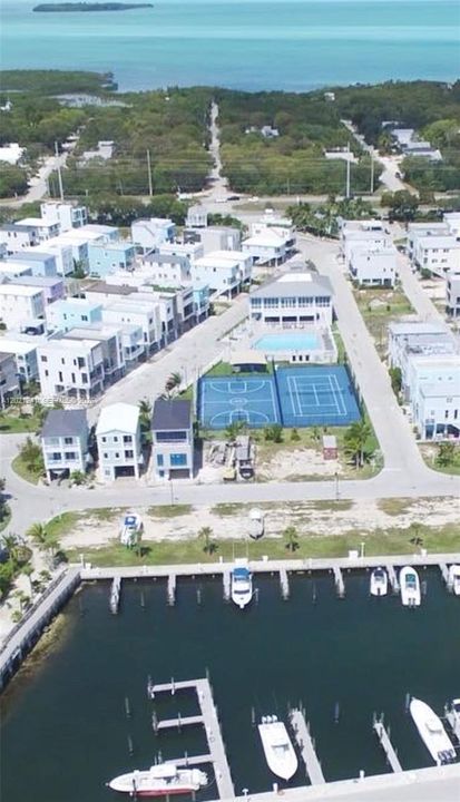 For Sale: $540,000 (1,818 sqft)