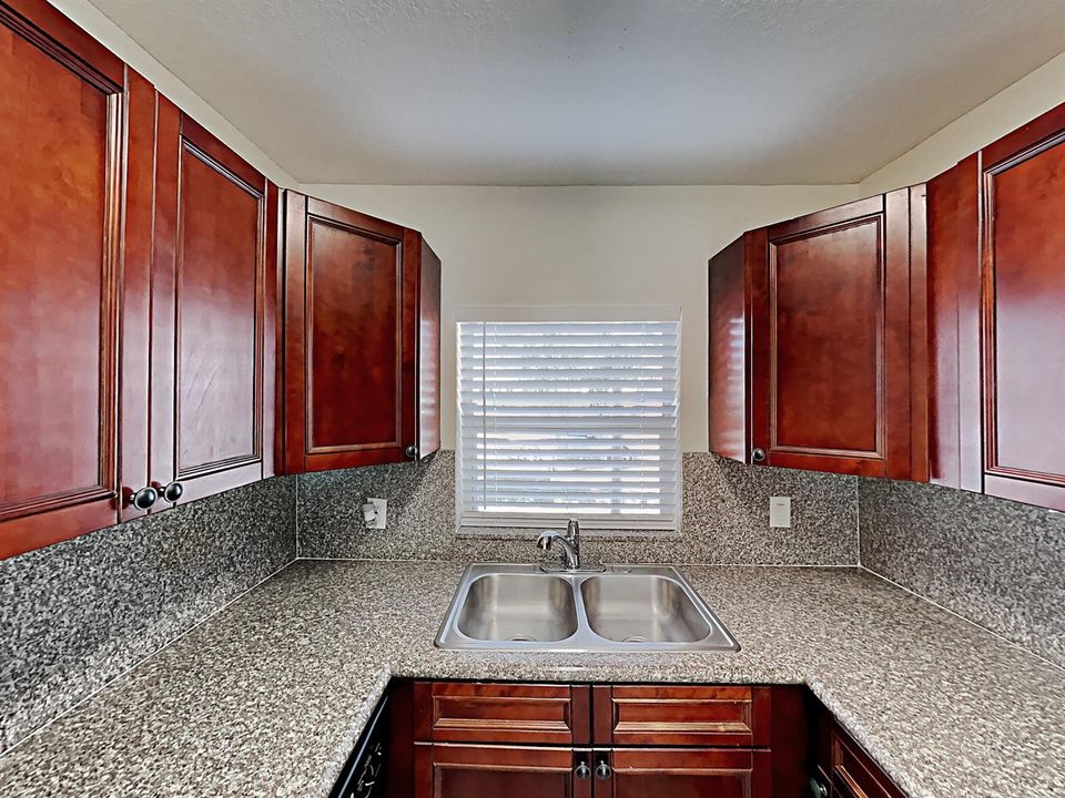 1002262.1230 Sw 6Th Avenue.Photo_22