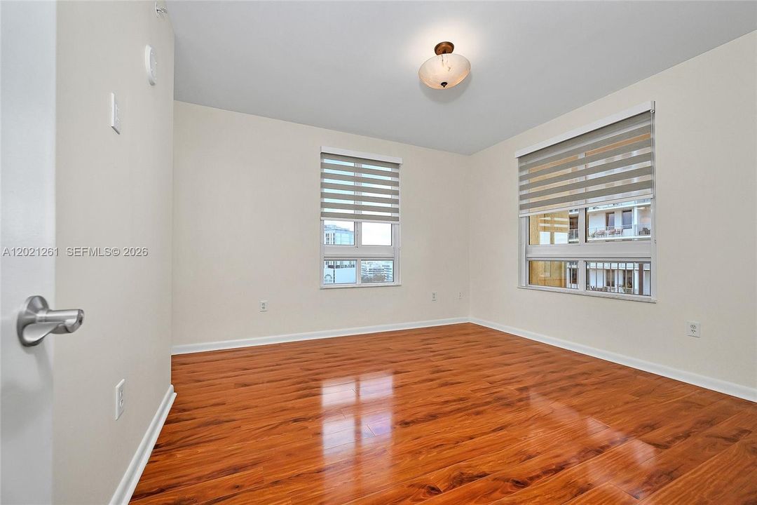 For Rent: $3,500 (2 beds, 2 baths, 1155 Square Feet)