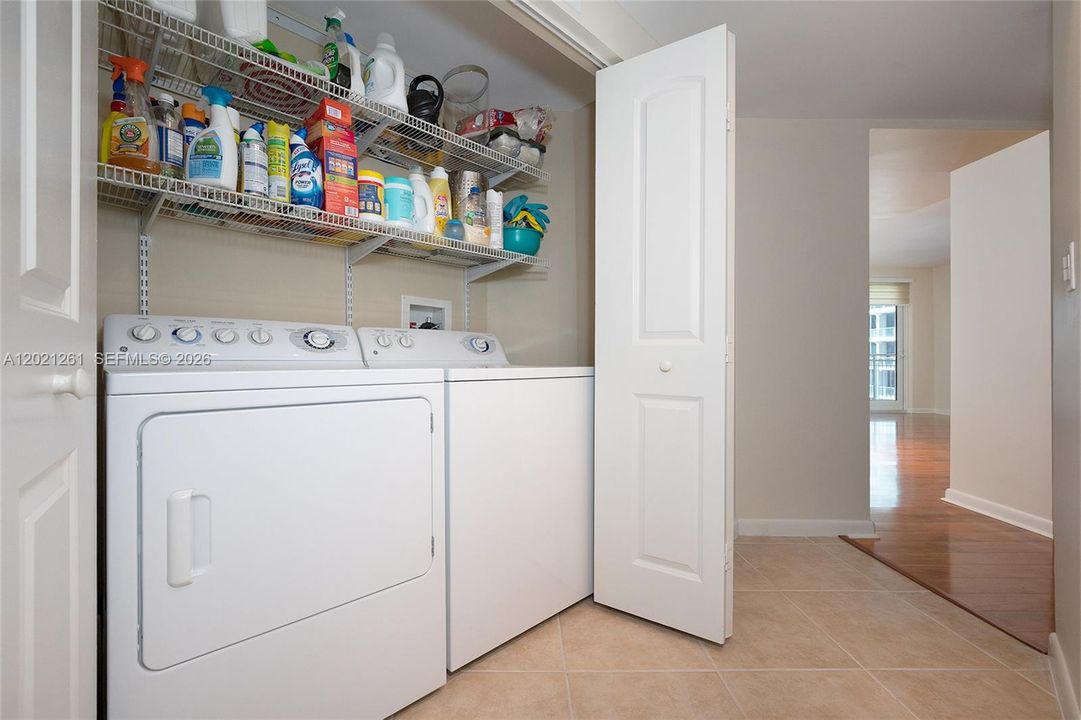 For Rent: $3,500 (2 beds, 2 baths, 1155 Square Feet)