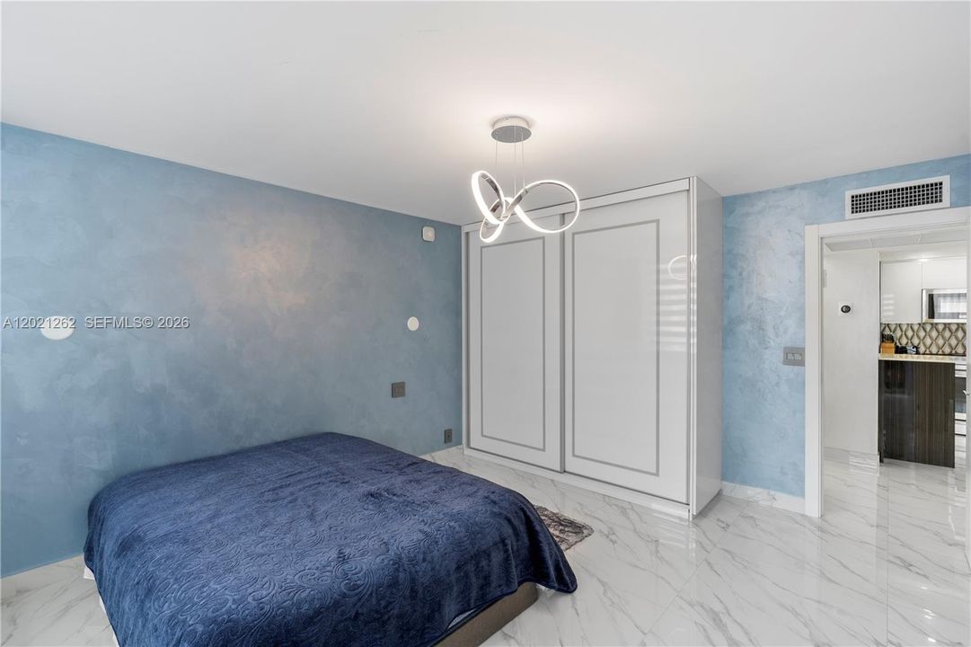 На продажу: $999,000 (3 спален, 2 ванн, 1856 Квадратных фут)
