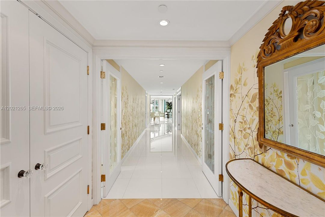 For Rent: $20,000 (3 beds, 4 baths, 2860 Square Feet)