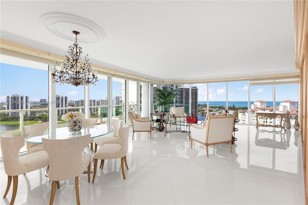 For Rent: $20,000 (3 beds, 4 baths, 2860 Square Feet)