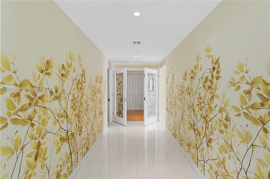 For Rent: $20,000 (3 beds, 4 baths, 2860 Square Feet)