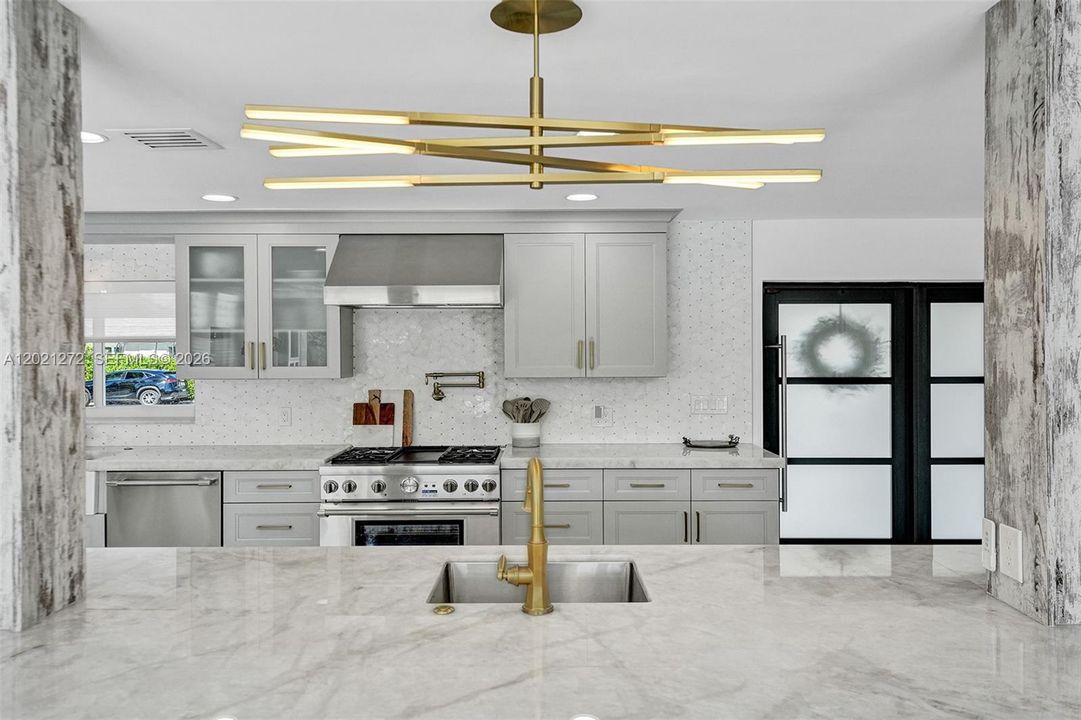 For Rent: $7,500 (4 beds, 3 baths, 2245 Square Feet)