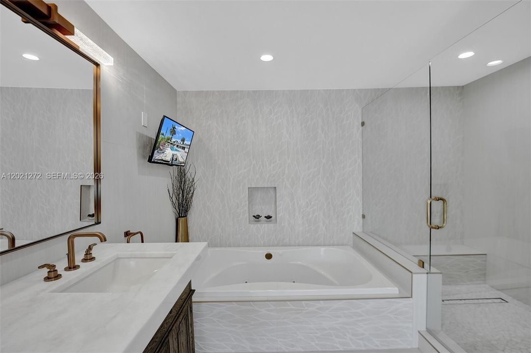 For Rent: $7,500 (4 beds, 3 baths, 2245 Square Feet)