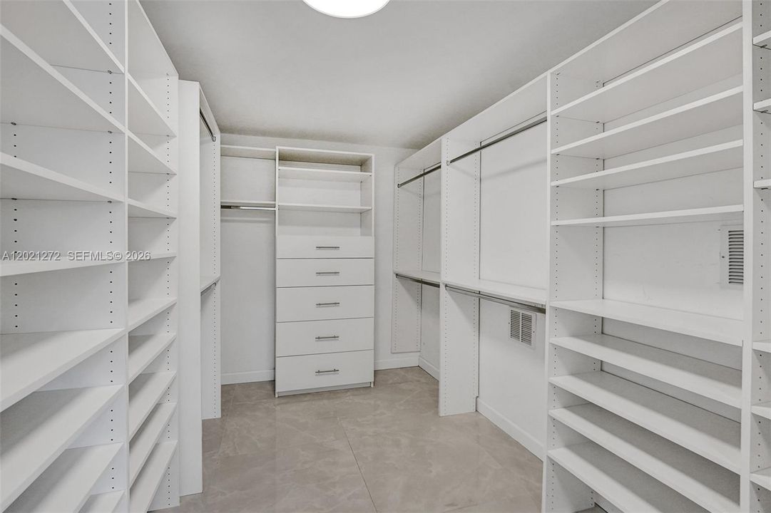For Rent: $7,500 (4 beds, 3 baths, 2245 Square Feet)