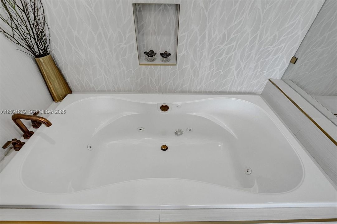 For Rent: $7,500 (4 beds, 3 baths, 2245 Square Feet)