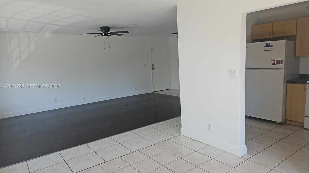 For Rent: $2,200 (3 beds, 2 baths, 1350 Square Feet)