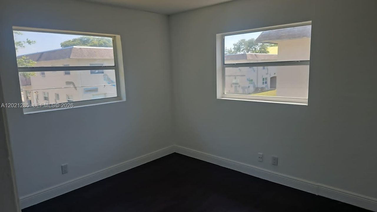 For Rent: $2,200 (3 beds, 2 baths, 1350 Square Feet)