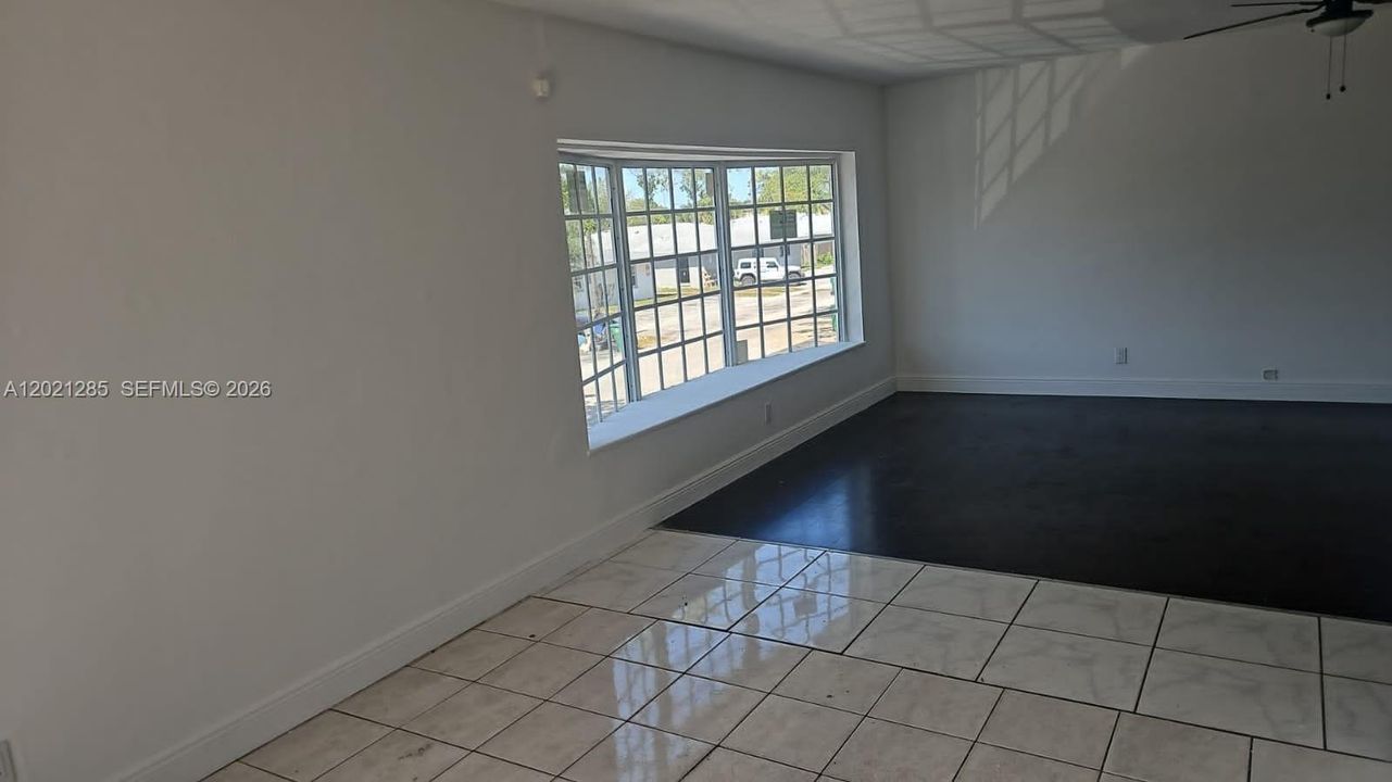 For Rent: $2,200 (3 beds, 2 baths, 1350 Square Feet)