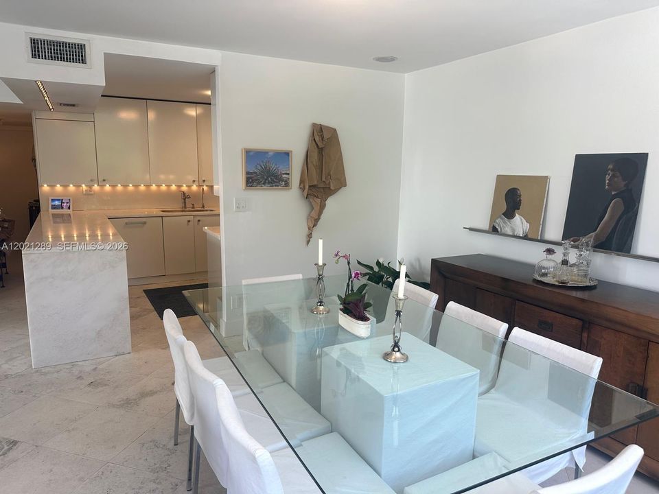 For Sale: $849,000 (2 beds, 2 baths, 1370 Square Feet)