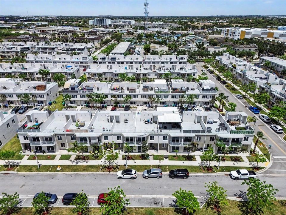 For Sale: $435,000 (4 beds, 3 baths, 1398 Square Feet)