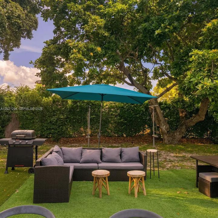 For Rent: $5,000 (4 beds, 3 baths, 1960 Square Feet)