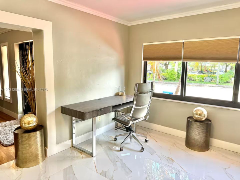 For Rent: $5,000 (4 beds, 3 baths, 1960 Square Feet)