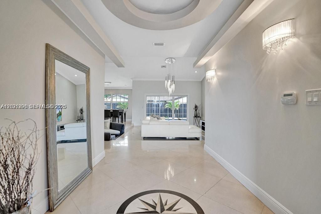 For Rent: $10,500 (5 beds, 4 baths, 3055 Square Feet)