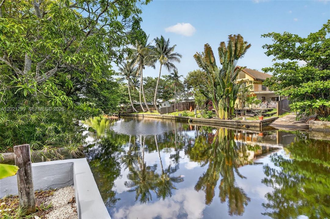 For Sale: $799,000 (4 beds, 2 baths, 2186 Square Feet)