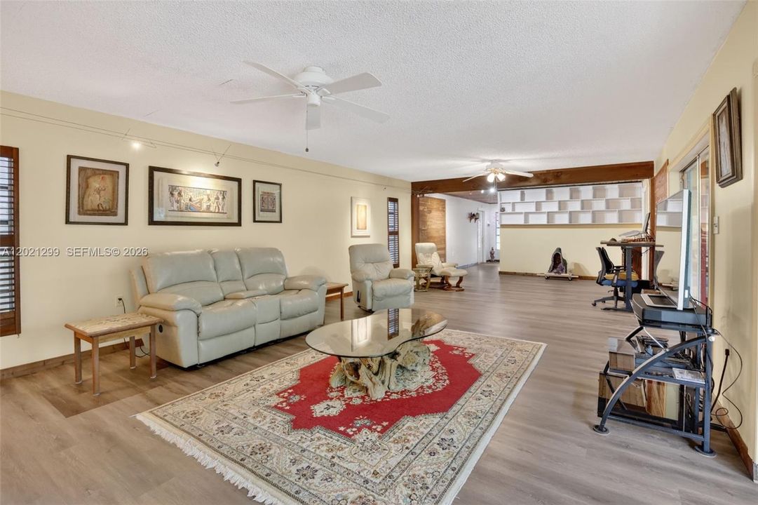For Sale: $799,000 (4 beds, 2 baths, 2186 Square Feet)