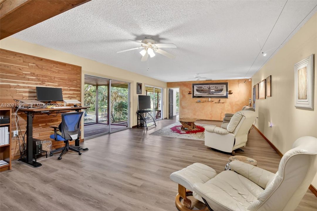 For Sale: $799,000 (4 beds, 2 baths, 2186 Square Feet)