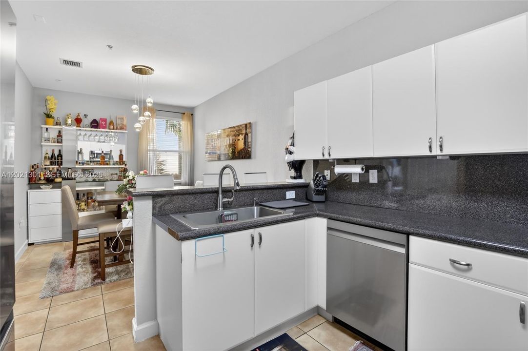 For Sale: $425,000 (3 beds, 2 baths, 1445 Square Feet)