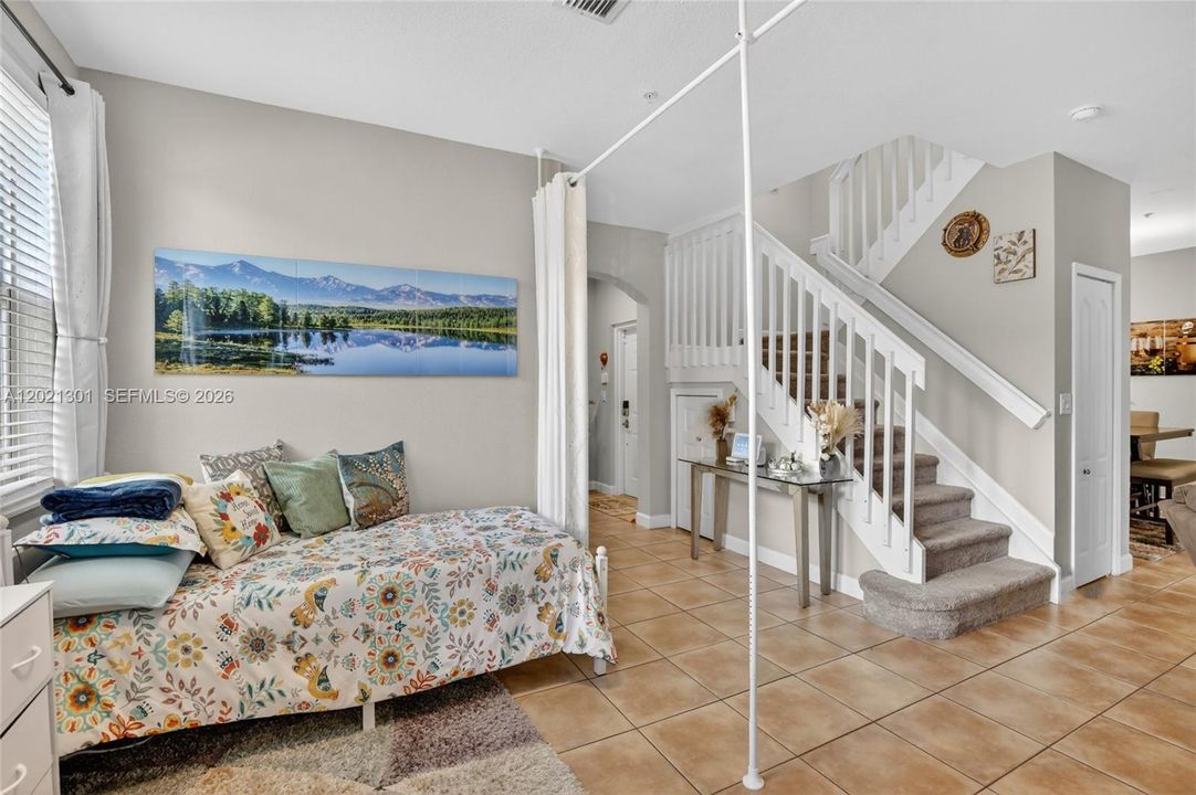 For Sale: $425,000 (3 beds, 2 baths, 1445 Square Feet)