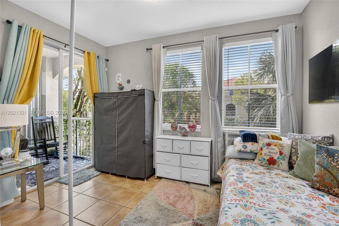 For Sale: $425,000 (3 beds, 2 baths, 1445 Square Feet)