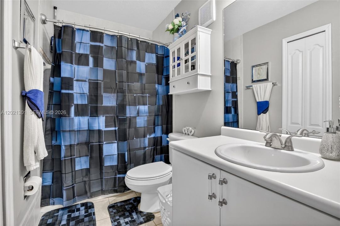 For Sale: $425,000 (3 beds, 2 baths, 1445 Square Feet)