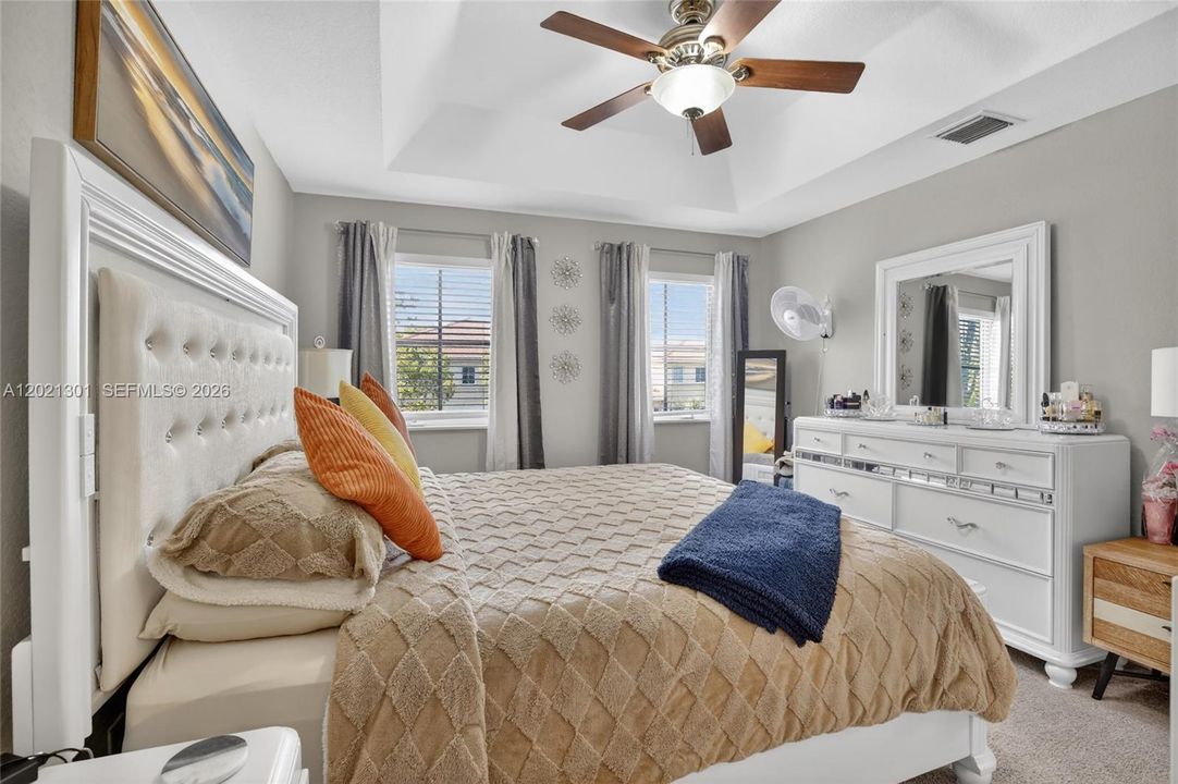 For Sale: $425,000 (3 beds, 2 baths, 1445 Square Feet)