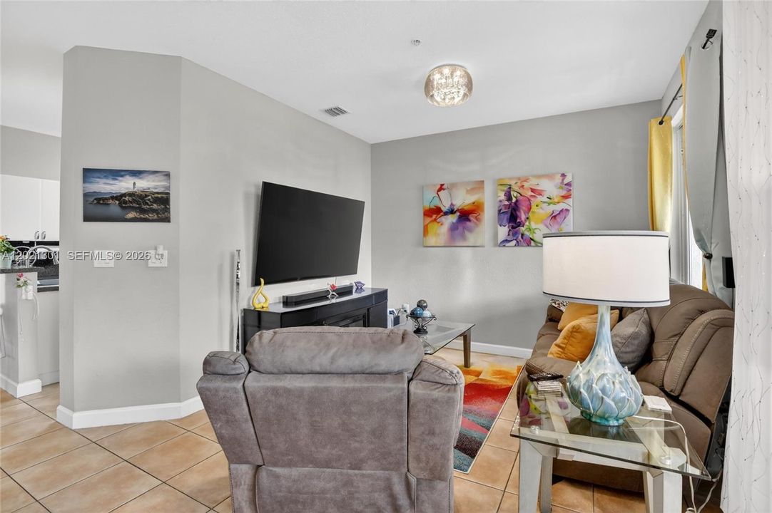 For Sale: $425,000 (3 beds, 2 baths, 1445 Square Feet)