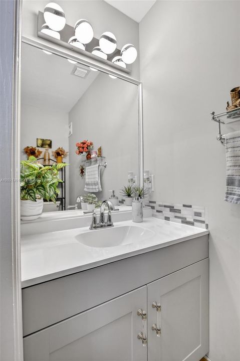 For Sale: $425,000 (3 beds, 2 baths, 1445 Square Feet)