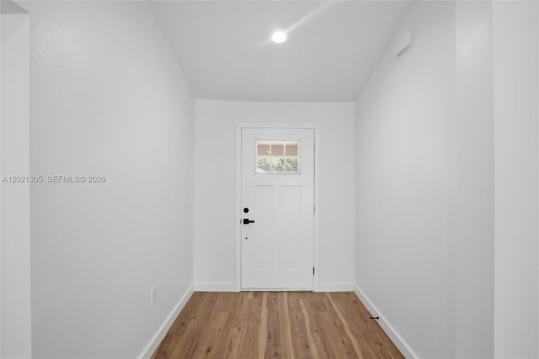For Sale: $350,000 (4 beds, 2 baths, 1720 Square Feet)