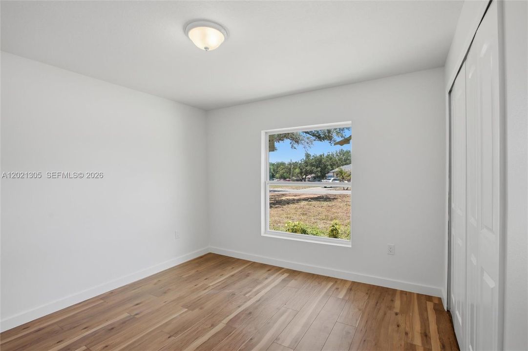 For Sale: $350,000 (4 beds, 2 baths, 1720 Square Feet)