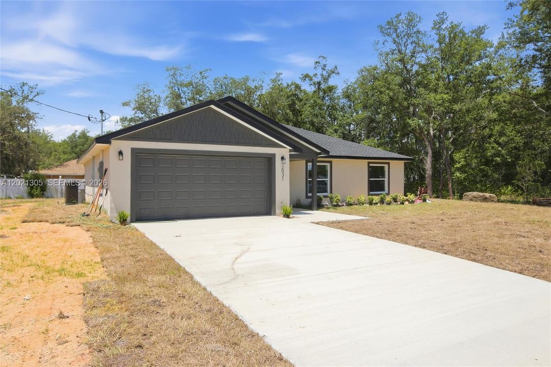 For Sale: $350,000 (4 beds, 2 baths, 1720 Square Feet)