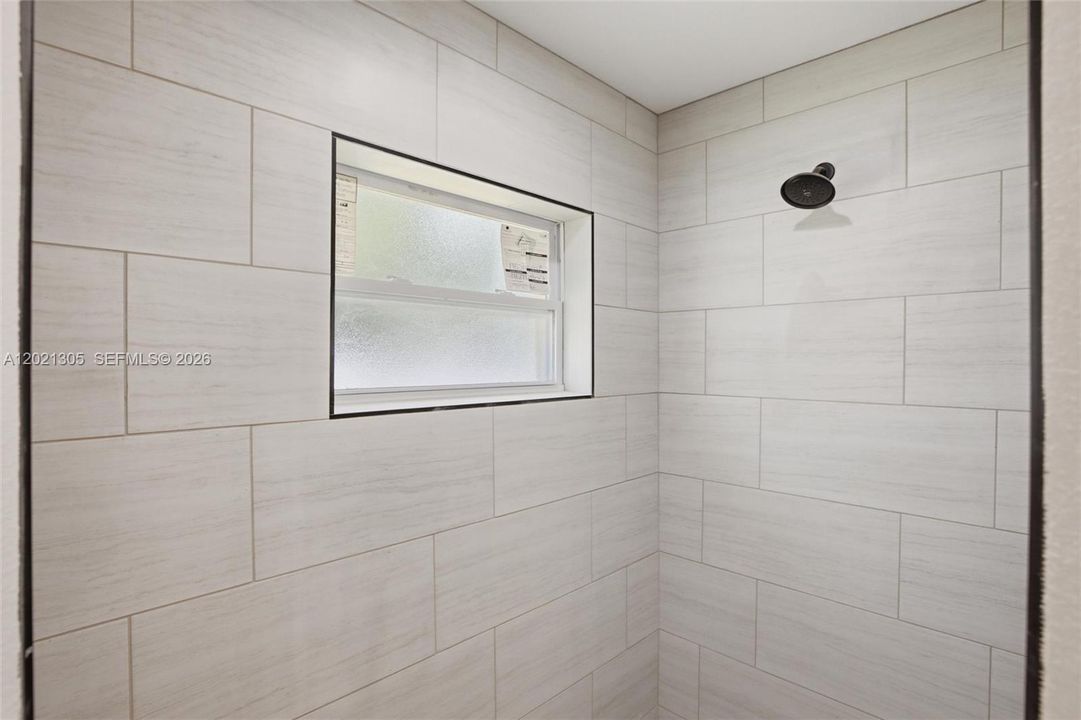 For Sale: $350,000 (4 beds, 2 baths, 1720 Square Feet)