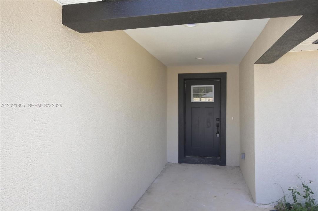 For Sale: $350,000 (4 beds, 2 baths, 1720 Square Feet)