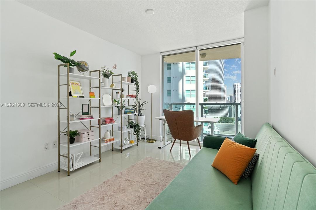 Activo con contrato: $635,000 (2 camas, 2 baños, 1510 Pies cuadrados)