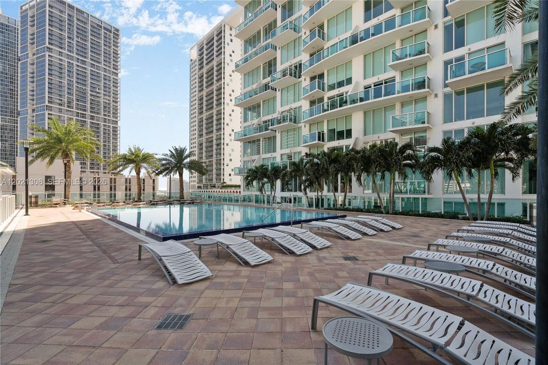 Activo con contrato: $635,000 (2 camas, 2 baños, 1510 Pies cuadrados)