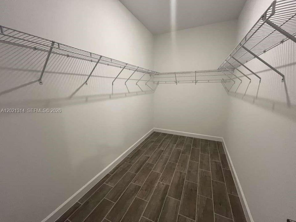 Active With Contract: $3,400 (3 beds, 2 baths, 1758 Square Feet)