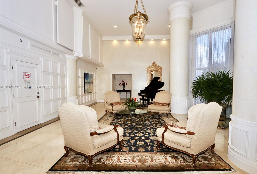 For Sale: $780,000 (2 beds, 2 baths, 1447 Square Feet)