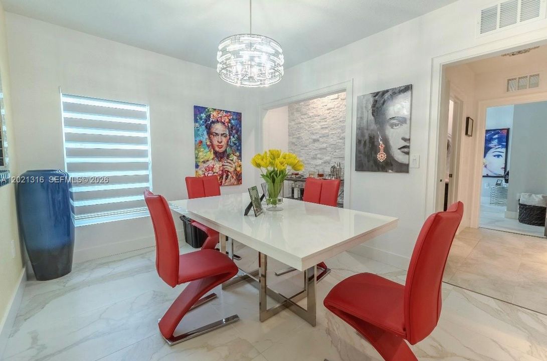 For Sale: $420,000 (4 beds, 2 baths, 1715 Square Feet)